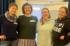V.l.: Anna Kropp, Lea Arp, Lisa Krüger und Jana Krüger vom Bündnis „Schönberg bleibt bunt“ organisierten die Veranstaltung.