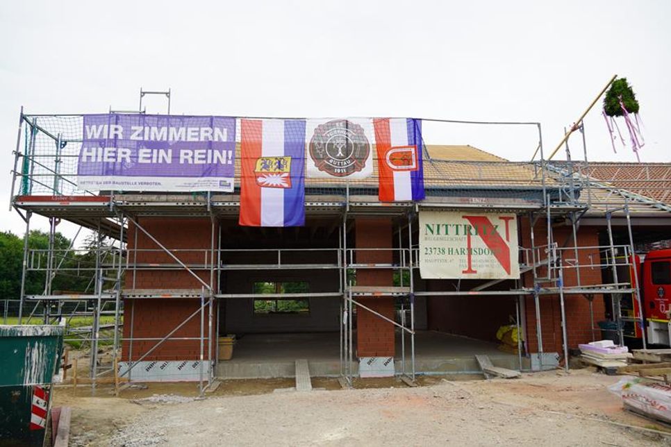 Der Anbau bietet unter anderem Platz für ein neues Logistik-Fahrzeug.