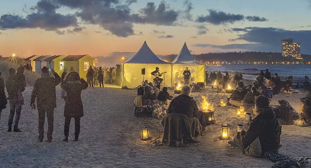„Hygge am Meer“: Winterliches Strandgefühl feiert Premiere in Niendorf/Ostsee