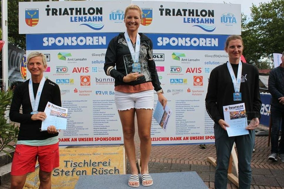 Podium der Triple-Frauen: Marie Veslestaul, Eva Hürlimann, Rita Gotleuber (v. lks.).
