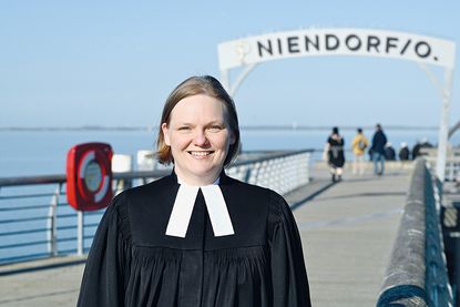 „Atempausen am Meer“ und „Feierabend am See“: Gesa Paschen ist die neue Pastorin für Kirche und Tourismus