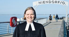 „Atempausen am Meer“ und „Feierabend am See“: Gesa Paschen ist die neue Pastorin für Kirche und Tourismus