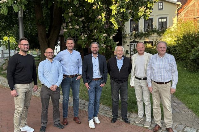 Der neue gewählte Vorstand der Tischler-Innung Ostholstein (v. lks.): Björn Blöhs, Bastian Stein, Mike Wulf, Axel Mielke, Jens-Peter Kraushaar, Martin Specht und Heiko Holst.