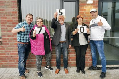 Der Dorfvorstand, Andreas Rahlf (von links), Claudia Suxdorf, Reinhard Stapf, Uschi Meetz und Michael Böckmann, freut sich auf viele Besucher am kommenden Wochenende.