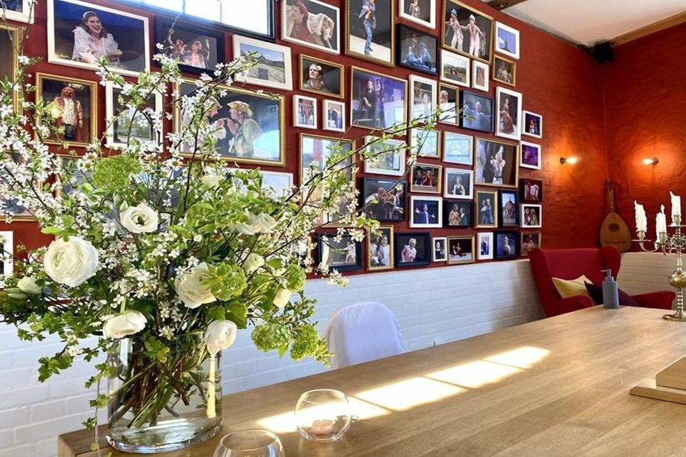 Das gemütliche Ambiente lädt zum Verweilen ein.