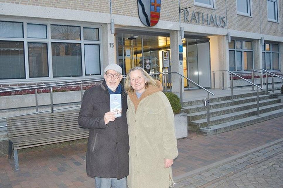 Anja Schlicht und Dr. Thomas Podella sind Vorstandsmitglieder der neuen Wählergruppe „WiBS“, mit der sie sich im Mai zur Wahl stellen.