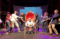 Slam Sieger Leo Warnow im „Hasselburg-Thron“. (Foto: Heikedine Körting)