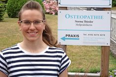 Die Heilpraktikerin Norma Thiesler betrachtet ihre Patienten individuell in ihrer Gesamtheit.