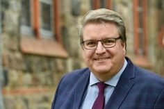 Mit seiner Bewerbung um eine zweite Amtszeit stellt sich Propst Dirk Süssenbach dem Votum der Synodalen.