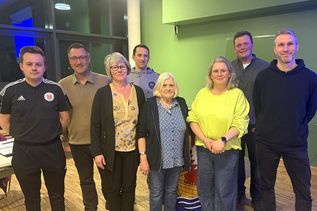 Das Vorstandsteam mit Moritz Meyer (Beisitzer), Alexander Wengelewski (Vorstand Finanzen), Anett Virsnitis (Vorstand Sport), Gabriele Thiele (Vorstand Verwaltung), Beisitzerin Daniela Krüger, Jonas Klemens (Ehrenrat) sowie Beisitzer Oliver Schlepitz (v. lks.)