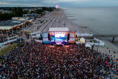 Das „Sonne, Strand & Sterne Festival 2026“ findet vom 1. bis 5. Juli am Grömitzer Strand statt.
