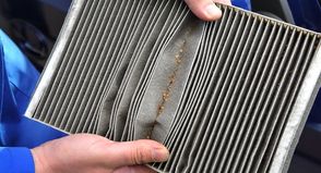 Der Innenraumfilter sollte mindestens einmal jährlich getauscht werden.