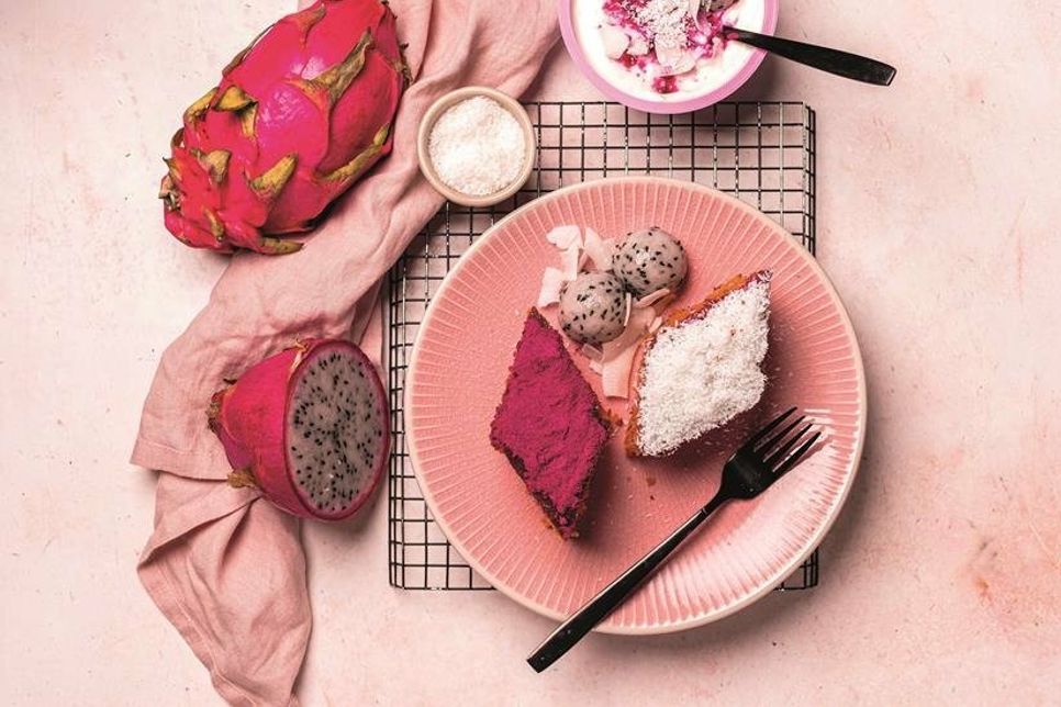 Saftiger Grießkuchen „Ravani“ mit Joghurt verfeinert. Foto: Apostels/akz-o