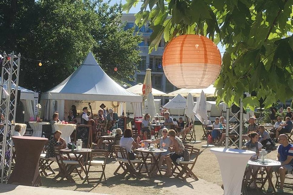 Die Lukullische Garden Party im Strandpark gegenüber „Gosch“ bietet wieder besondere Leckereien zum Schlemmen und Genießen an.