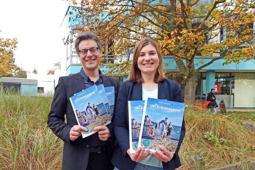 André Rosinski und Sonja Zastrow präsentieren das neue Magazin.