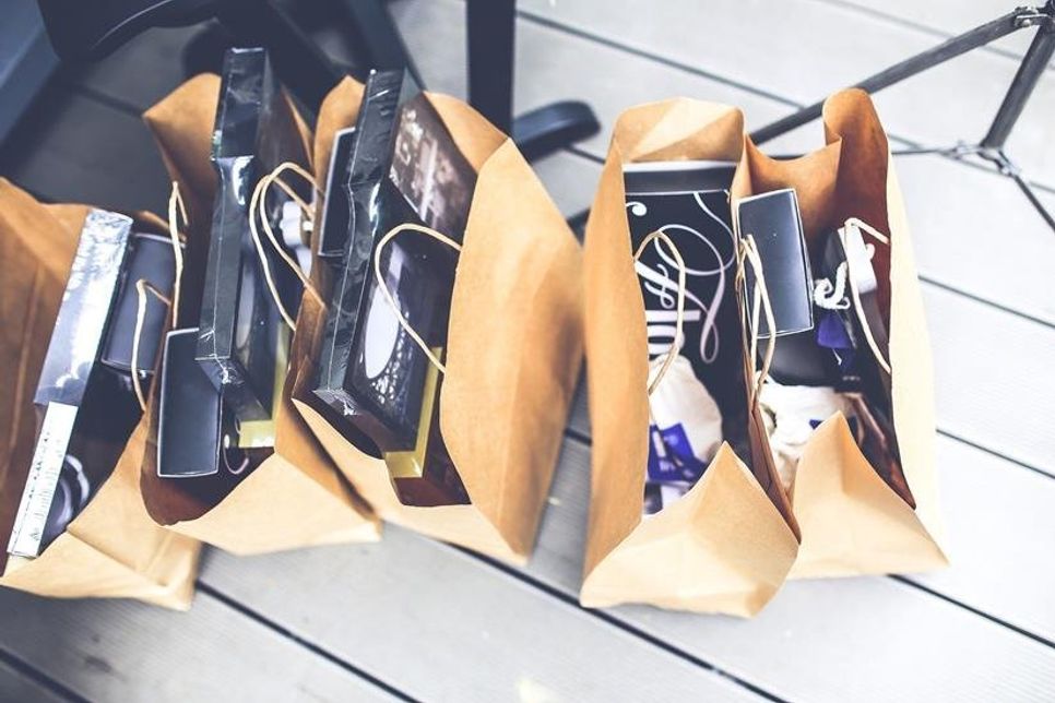 Lokal einkaufen ist nicht nur in Zeiten geöffneter Ladentüren geboten.