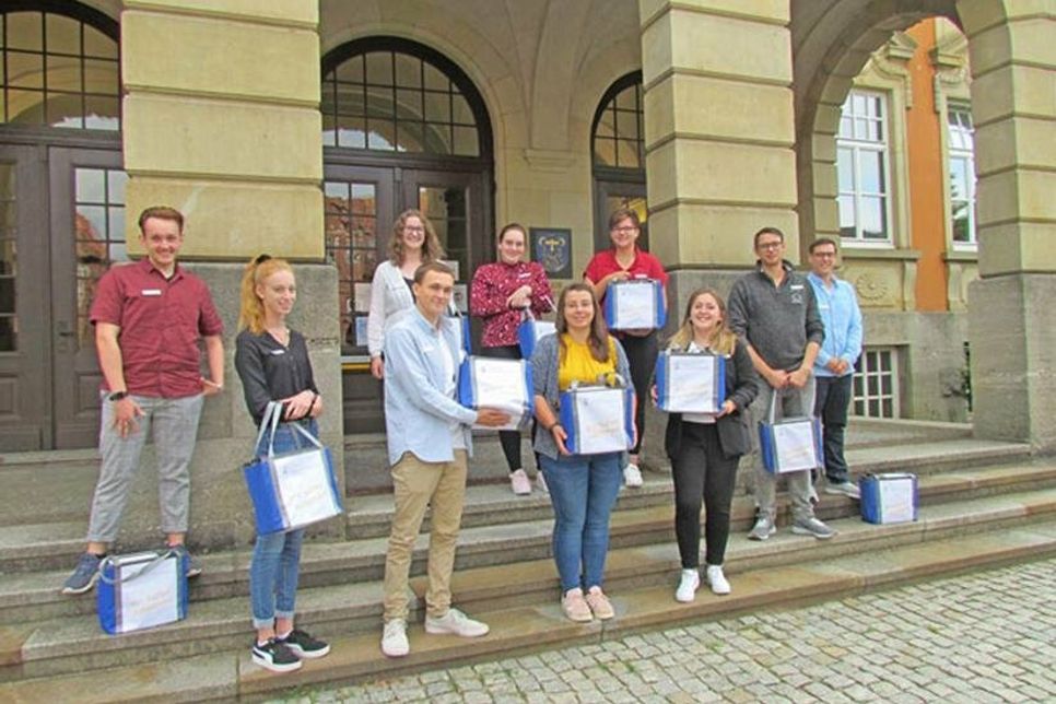 Die Nachwuchskräfte, die im August beim Kreis angefangen haben.