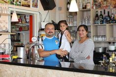 Inhaber Nanak Singh und seine Familie bringen kubanisches Lebensgefühl nach Neustadt.