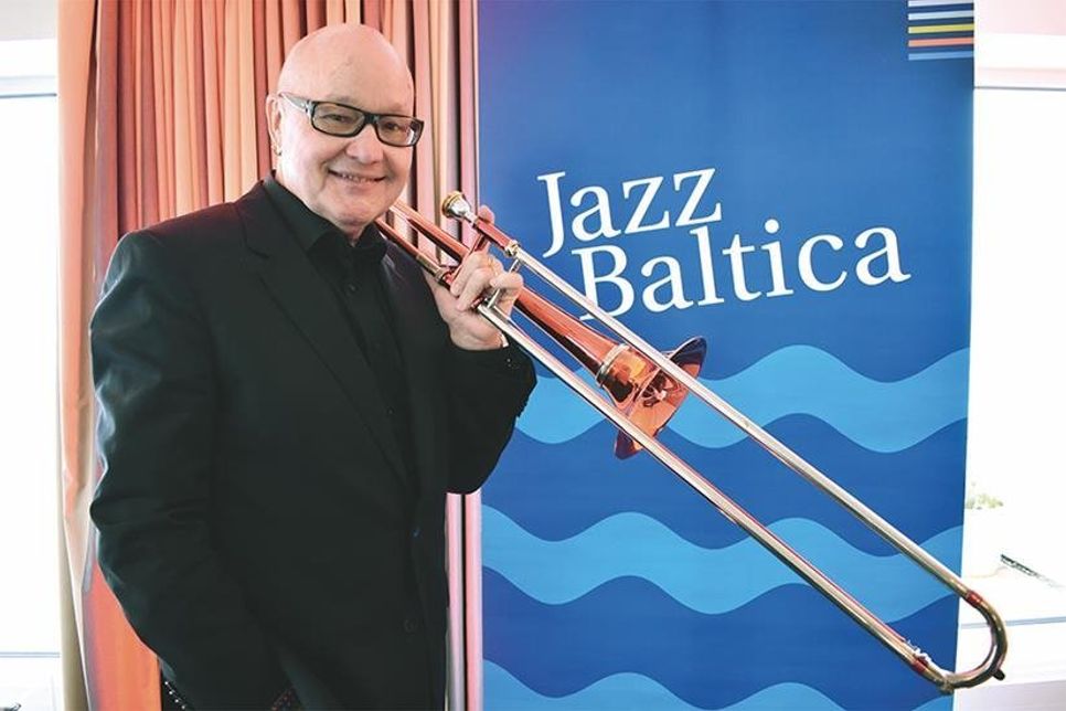 Nils Landgren, künstlerischer Leiter von JazzBaltica, freut sich über den Erfolg der Spendenaktion.