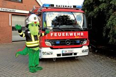 Stimmen Sie jetzt ab und machen Sie Flori Feuer und „sein Team“ zum Sieger!