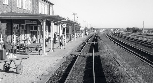 Autofreier Sonntag in Timmendorfer Strand: 100 Jahre Bäderbahn am 31. Mai