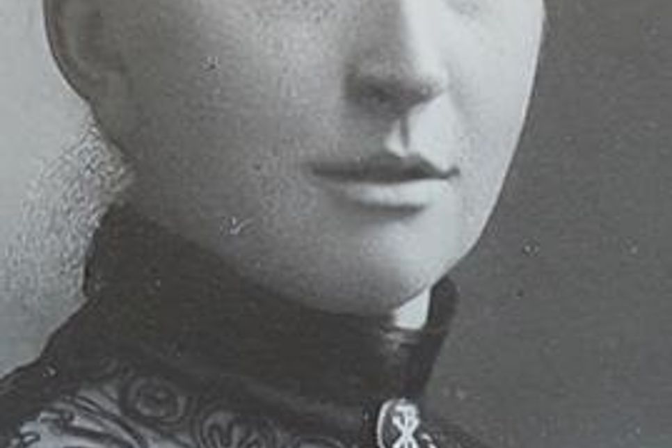 Portrait der Schriftstellerin Conradine Stinde, 1904. (Fotograf: François Cornand, Staatsbibliothek Preußischer Kulturbesitz Berlin)