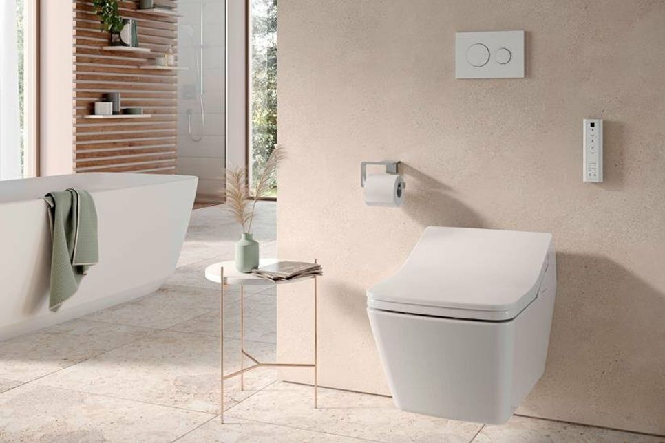 Moderne Dusch-WCs sorgen für Frische, Sauberkeit und ein Wellnessgefühl im eigenen Badezimmer. Die sogenannten Washlets lassen sich auch in der Mietwohnung realisieren. (Foto: DJD/TOTO)