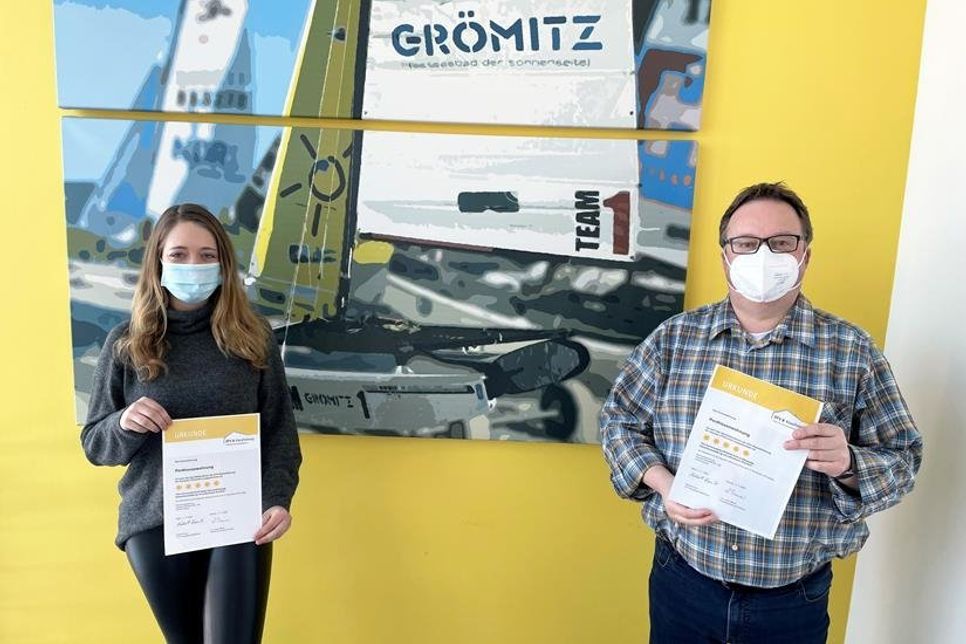 Laura Bauer und Olaf Wulf aus der Zentrale Zimmer- und Wohnungsvermittlung des TSG.