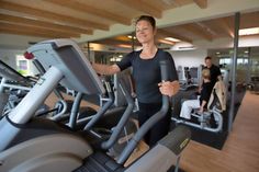 Fett abbauen, Muskeln aufbauen und den dabei Körper formen - im StrandSPA wird unter therapeutischer Anleitung trainiert.