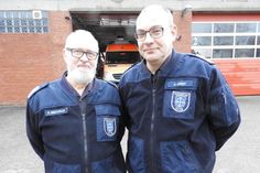 Der „Alte“ und der „Neue“: Heino Kreutzfeldt und Marco Wriedt (re.) vor dem Gerätehaus am Priwall, wo beider Weg begonnen hat.