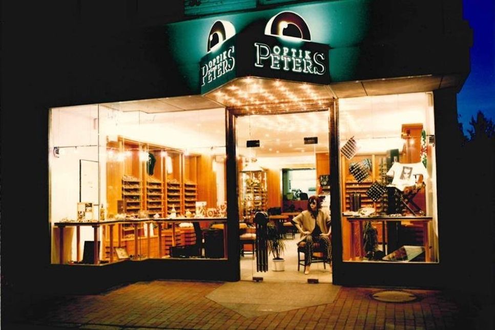 Heute besticht der Optiker durch einen modernen Look.