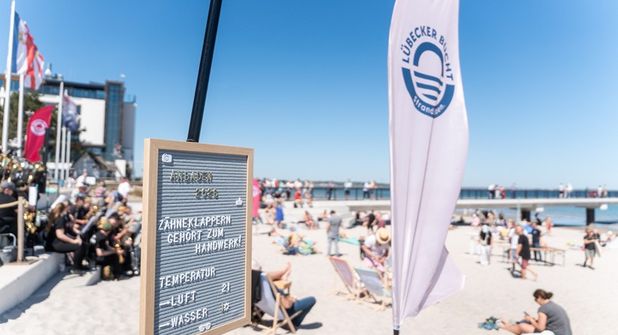 Mai & Meer mit Anbaden Scharbeutz 2026.