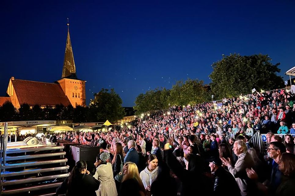 Die kleine Abschlussveranstaltung: Eine perfekte „Südländische Nacht“ in Neustadt am Freitagabend.
