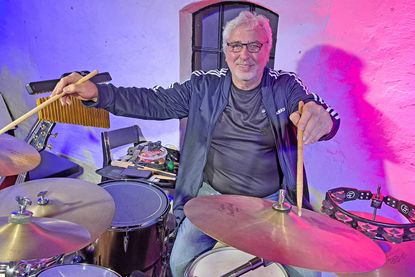 Adolf „Addy“ Grothkopf spielt bereits ein Leben lang Schlagzeug.