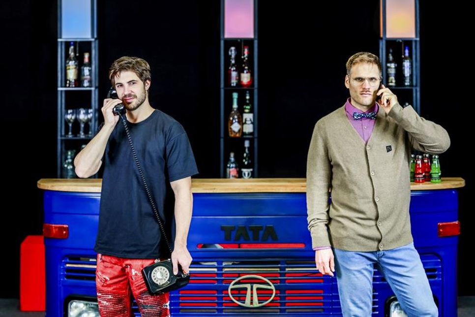 Lukas Johne und Fabian Kuhn spielen die bezaubernde Komödie über Liebe und Schicksal.