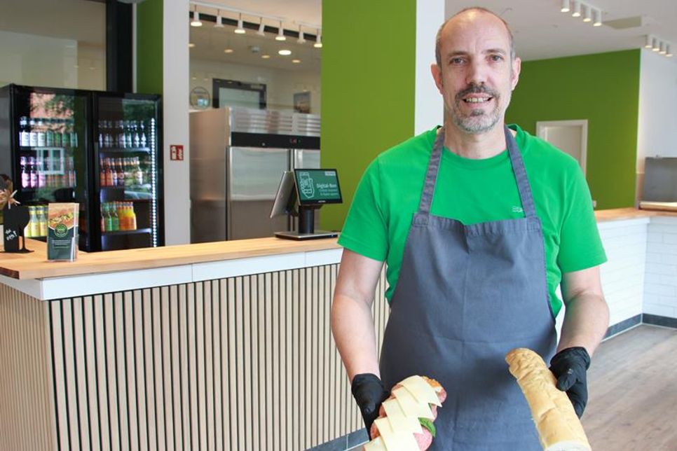 Mit der Eröffnung seiner Croquerie und seiner Liebe zu dem französischem Brot bereichert Martin Ständer ab sofort die Gastronomielandschaft im Ostseebad an der Sonnenseite.