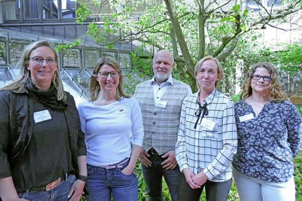 Der lvkm-sh hat einen neuen Vorstand gewählt: Nicole Specht-Cornehls, Sandra Fricke-Kranz, Vorsitzender Achim Bölsch, Diana Perzl und Sabrina Bracker (von links) vertreten die Belange der Menschen mit Behinderungen und ihrer Familien. Es fehlen Sandra Gnauß und Elke Quast.