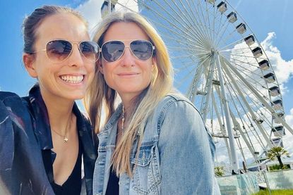 Waren auch ganz weit oben: Die reporter-Podcasterinnen Kristina Kolbe (lks.) und Gesche Muchow.