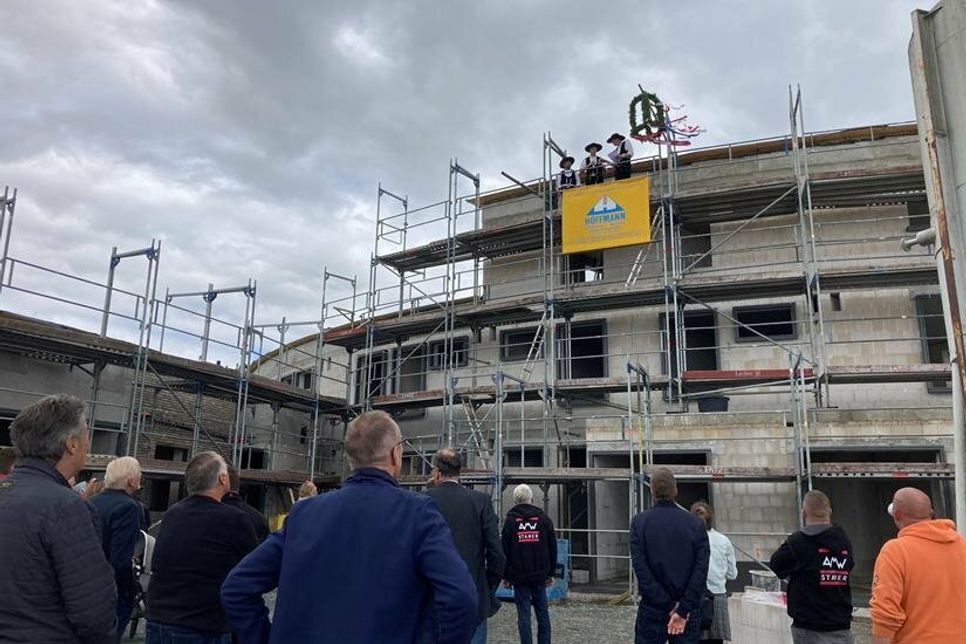 Das DLRG-Gebäude ist das erste, welches auf dem Dünenpark-Gelände entsteht.