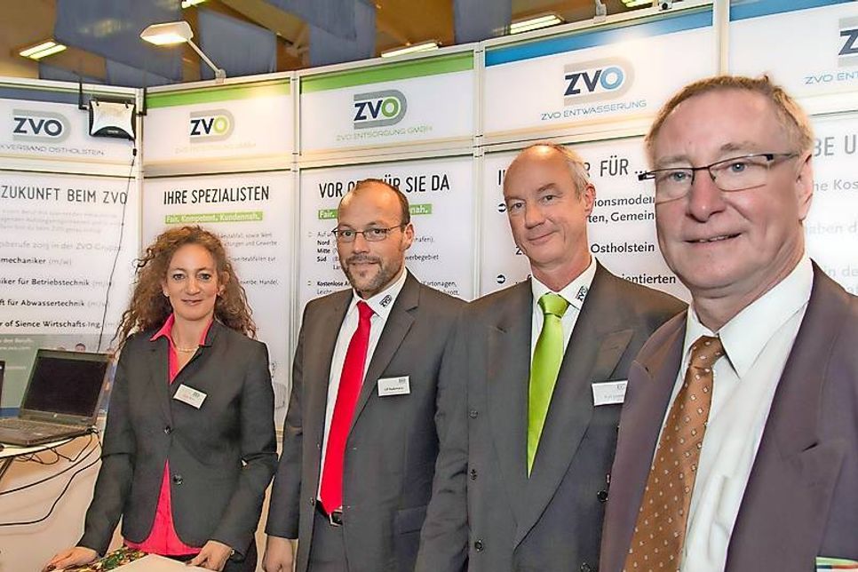 Im vergangenen Jahr begrüßten Anja Prehn, Ulf Rademann. Ralf Domke und Uwe Borchert von der ZVO-Gruppe zahlreiche Besucher auf dem Messestand.