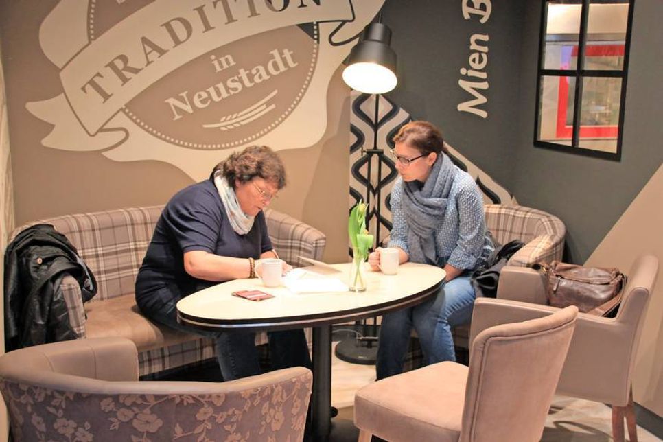 In der "Kuschelecke" können sich die Gäste entspannt zurücklehnen und genüsslich verweilen.