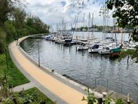 Ulf Braune setzte den Neustädter Jungfernstieg samt Hafen fotografisch wirkungsvoll in Szene.