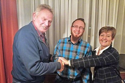 Jürgen Barmwater mit dem neuen 2. Vorsitzenden Alexander Marckmann und Anja Nagel.