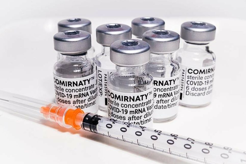 An Kinder wird der Wirkstoff von BioNTech/Pfizer in einer niedrigeren Dosierung als bei Jugendlichen und Erwachsenen verimpft.