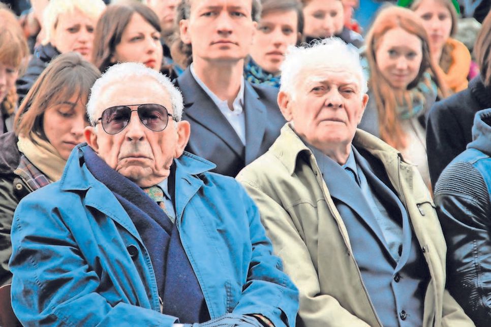 Henryk Francuz und Jewginij Malychin (v. re.) sind zwei Überlebende der „Cap Arcona“, die über das Geschehene berichteten.