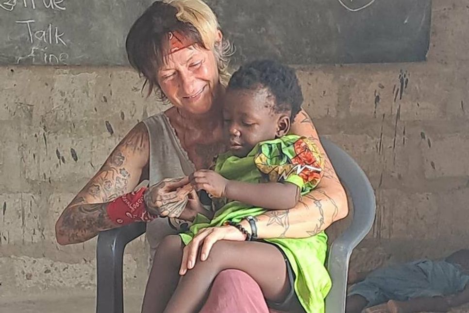 Vier Wochen lang kümmerten sich Jenny und Danie Kroß in Ghana um Waisenkinder.