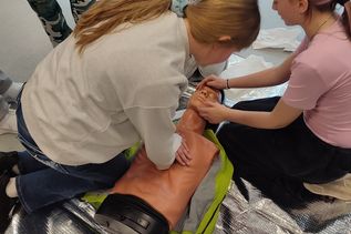 Ein Schwerpunkt der Ausbildung lag auf praktischen Übungen.