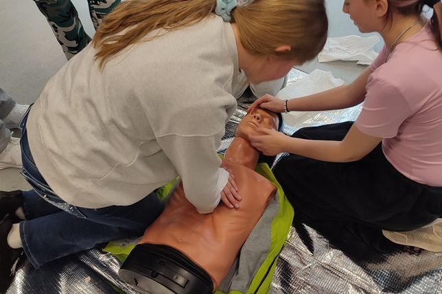 Ein Schwerpunkt der Ausbildung lag auf praktischen Übungen.