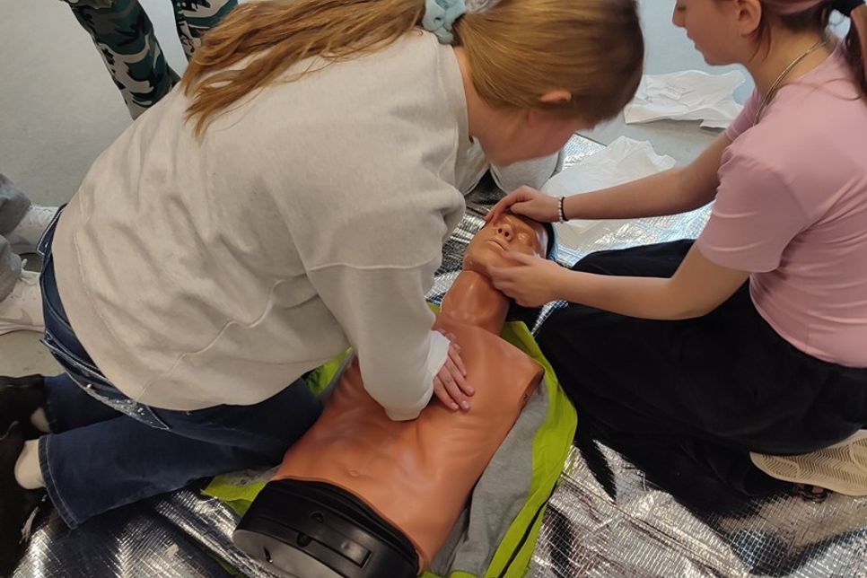 Ein Schwerpunkt der Ausbildung lag auf praktischen Übungen.