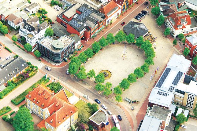 Neue Ausstellung im Bad Schwartauer Rathaus: Bad Schwartau aus der Vogelperspektive